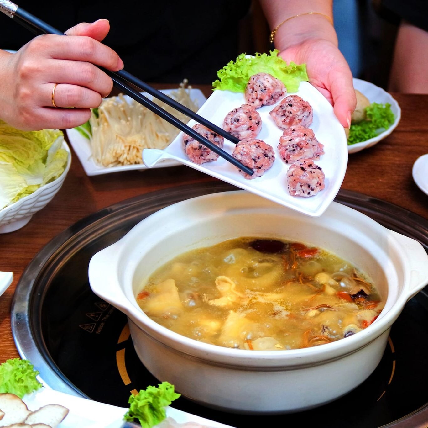 【 Jiuding China Hot Pot Iskandar Puteri 】